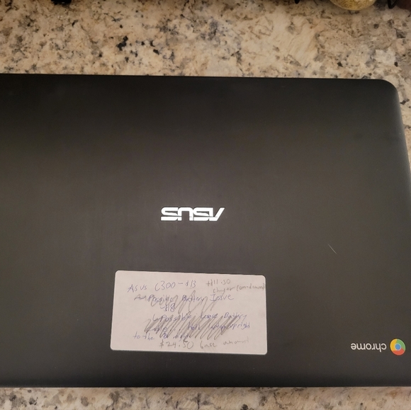 Asus Chromebook C300S 1.6GHz 4GB RAM 16GB eMMC (ChromeOS-to-Linux OS Avail.) - Picture 2 of 7